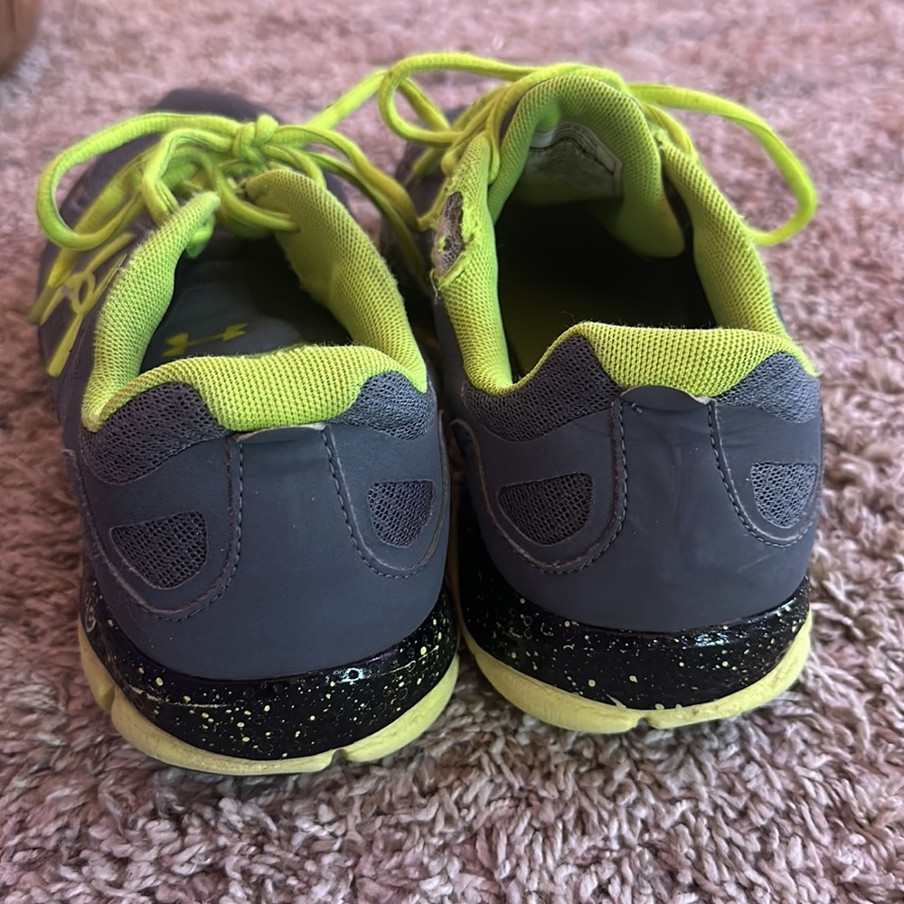 Under Armour Men's Micro G Engage Big Logo Shoe - Picture 11 of 14